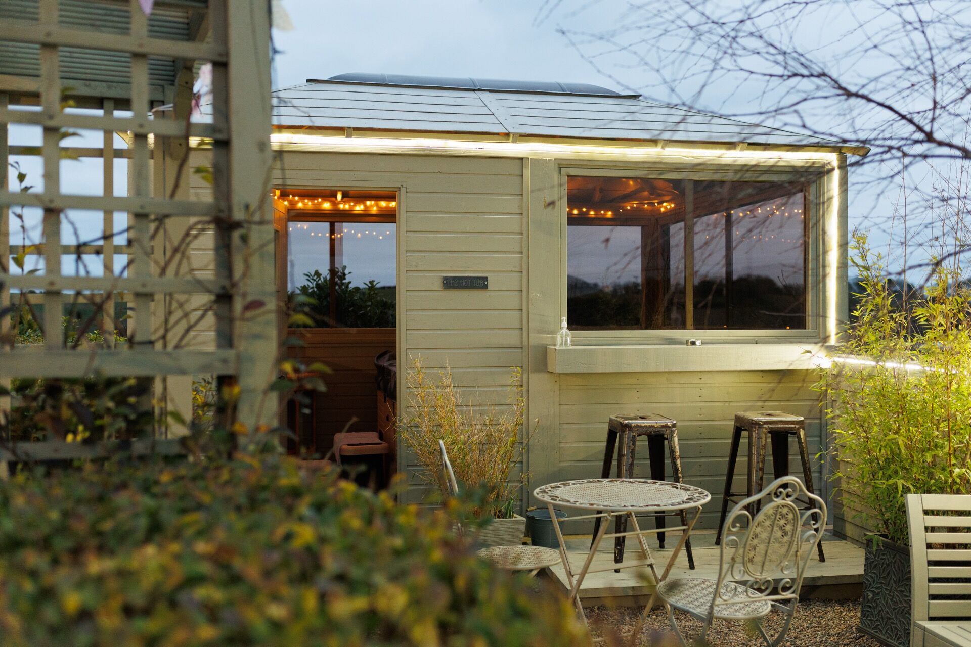 Hot tub pavilion with countryside views